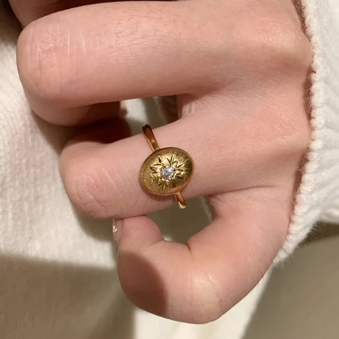 Anel Italiano Sol Gravado