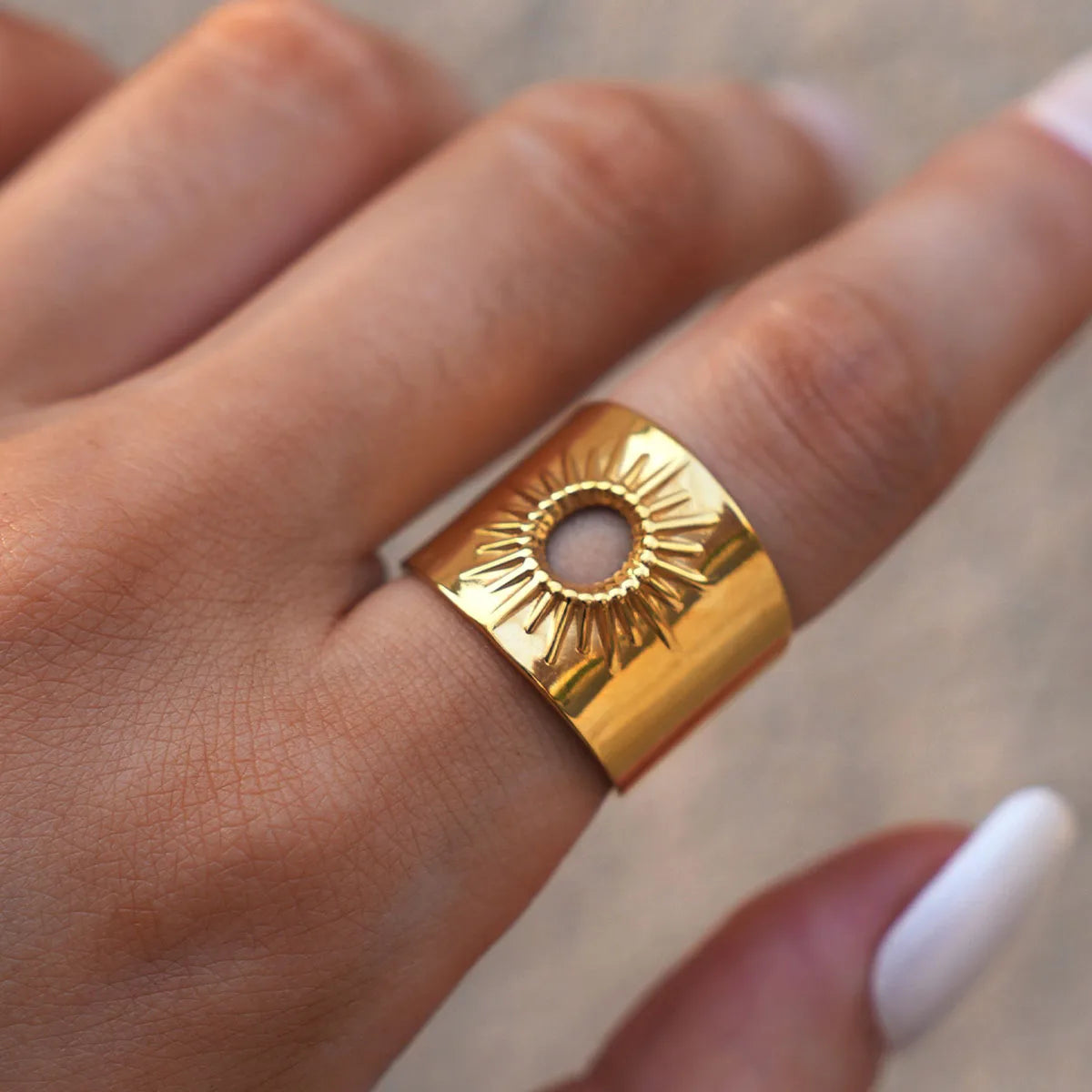 Anel em Ouro - Centro Solar