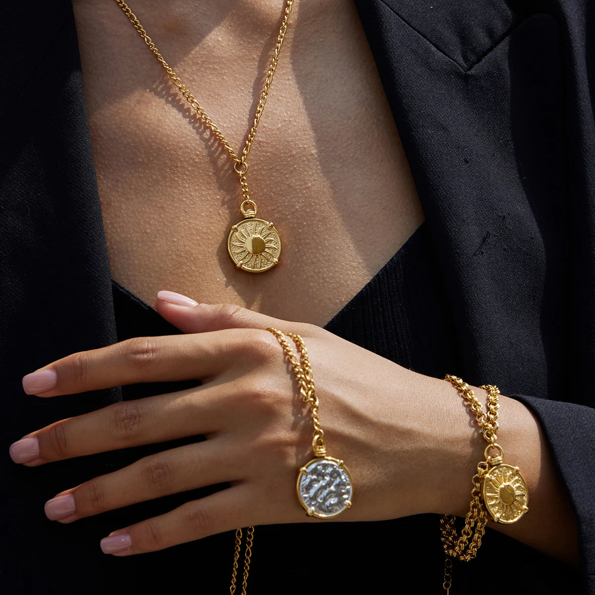 Colar em Ouro - Dupla Face do Tempo